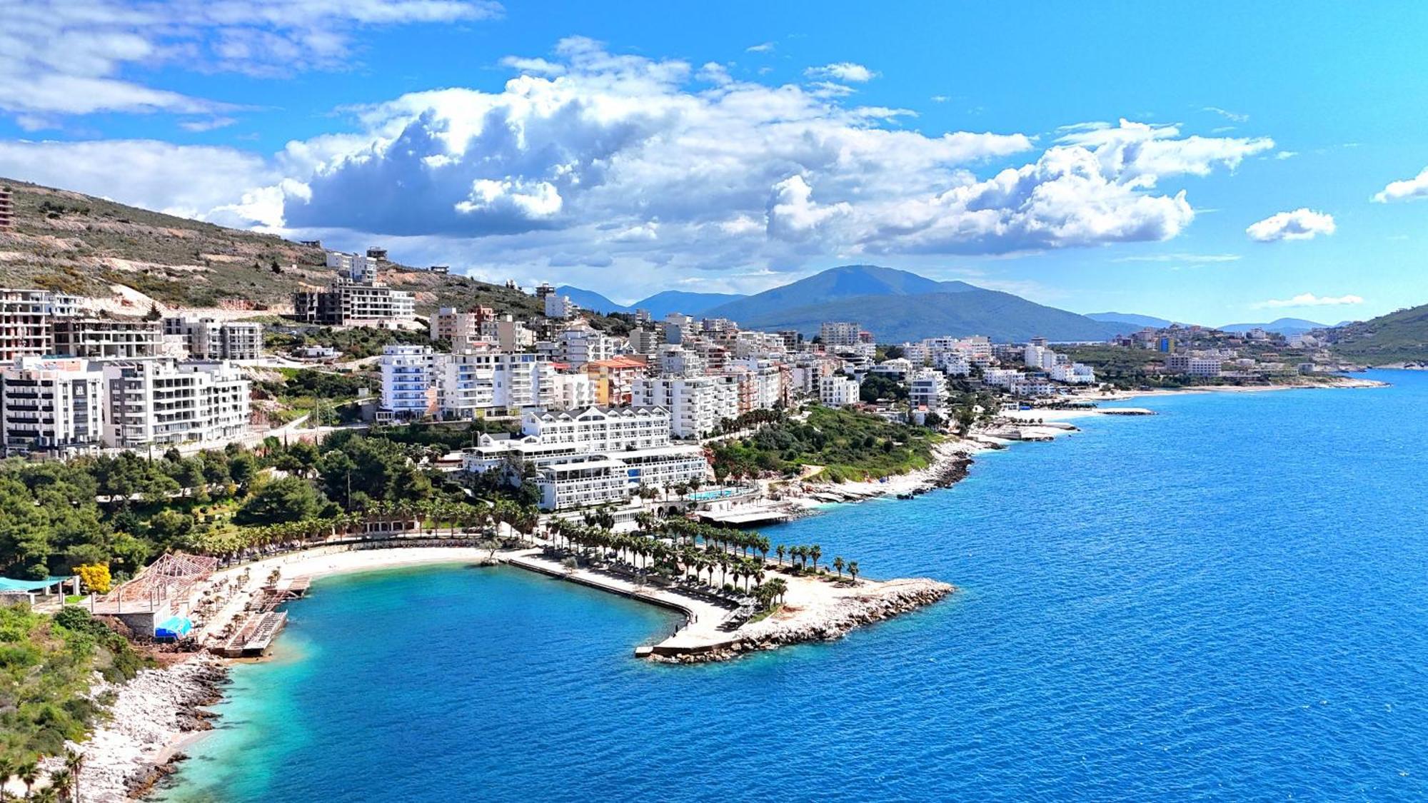 Wonderful View Apartments Sarandë Exteriör bild